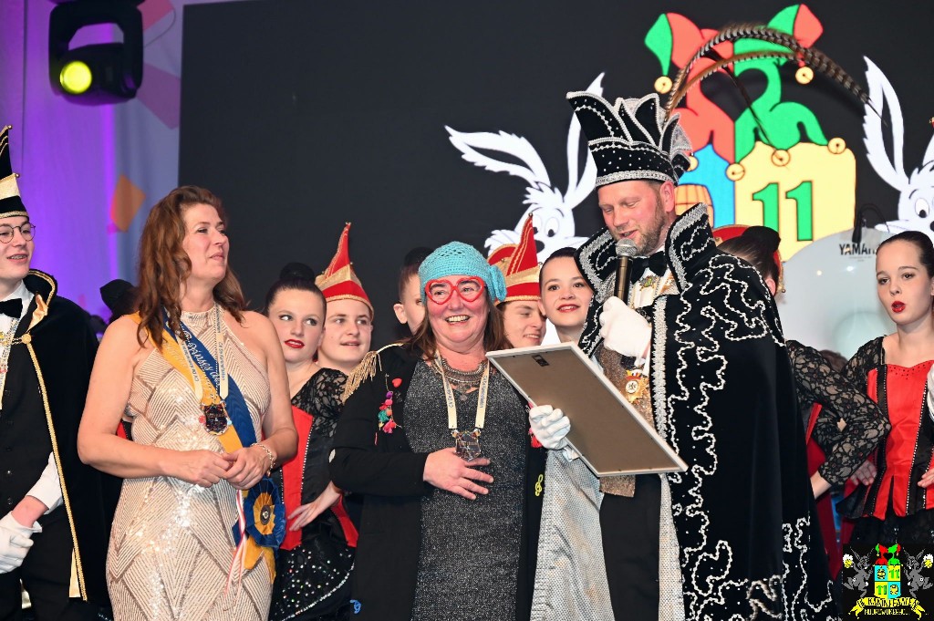 ../Images/Senioren carnaval 2024 256.jpg